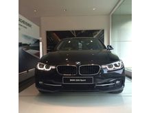 HOT BIG PROMO BMW 320i 2.0 Sport Sedan NIK 2017