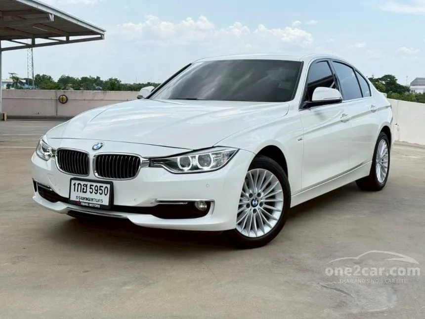 2013 BMW 320d Luxury Sedan