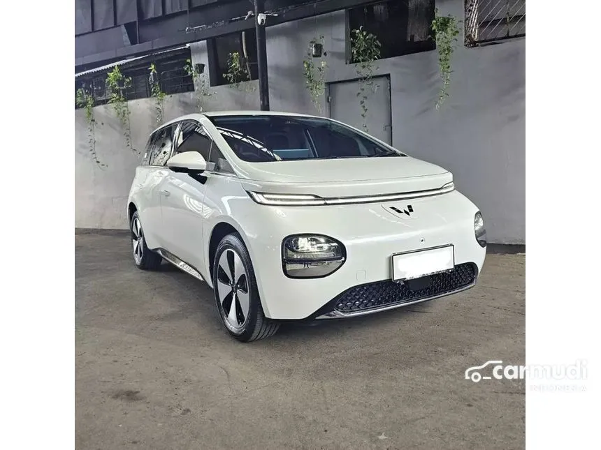 2024 Wuling Cloud EV EV Hatchback