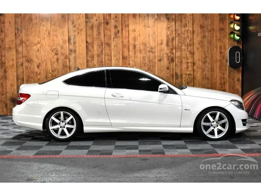 2011 Mercedes-Benz C180 AMG BlueEFFICIENCY Coupe