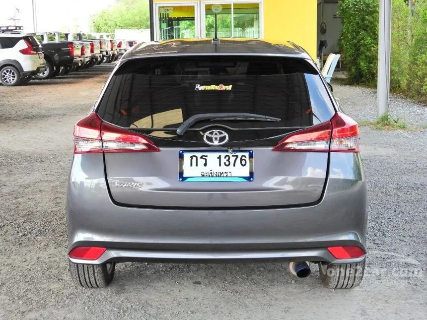 2018 Toyota Yaris Ativ J ECO Sedan