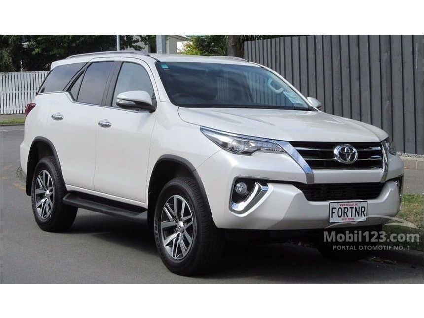 Jual Mobil Toyota Fortuner 2016 VRZ 2.4 di DKI Jakarta 