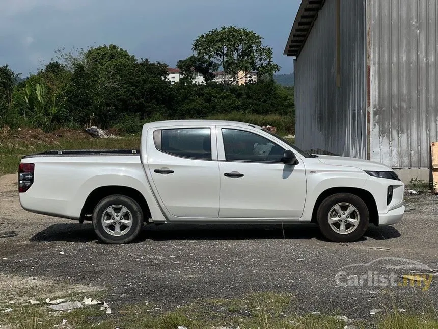 2020 Mitsubishi Triton Quest Dual Cab Pickup Truck