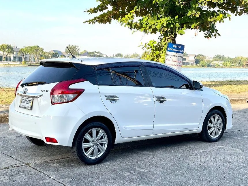 2014 Toyota YARIS G Hatchback