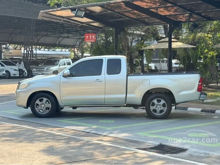 2013 Toyota HILUX VIGO Champ J Smart Cab Pickup