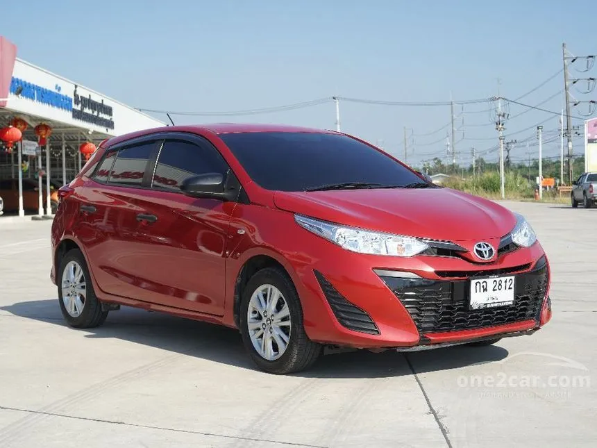 2018 Toyota YARIS J Hatchback