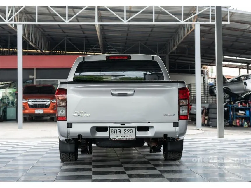 2017 Isuzu D-MAX S Cab-4 Pickup
