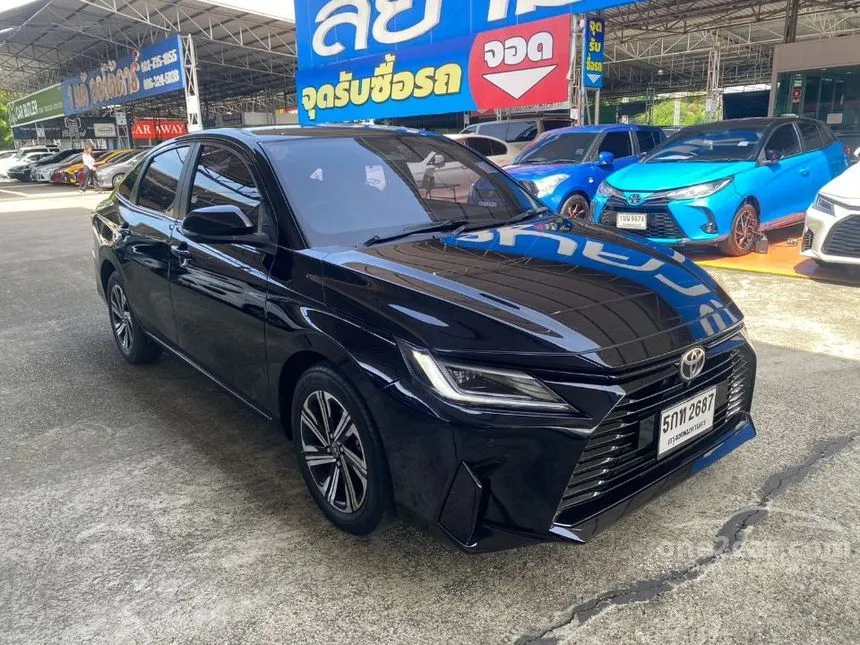 2023 Toyota Yaris Ativ Premium Sedan