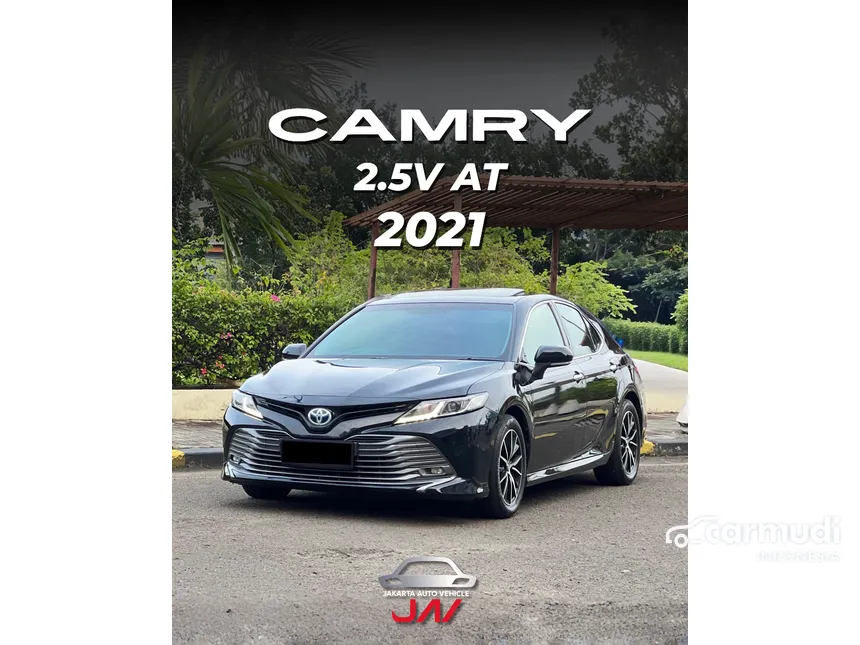 2021 Toyota Camry V Sedan