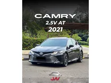 2021 Toyota Camry 2.5 V Sedan