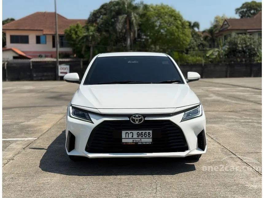 2023 Toyota Yaris Ativ Smart Sedan