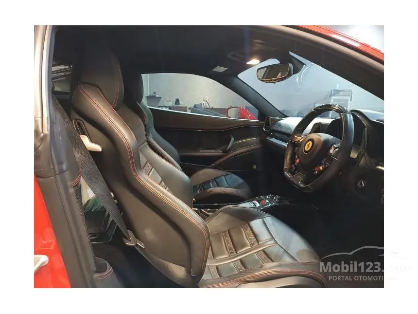 2014 Ferrari 458 Italia Coupe