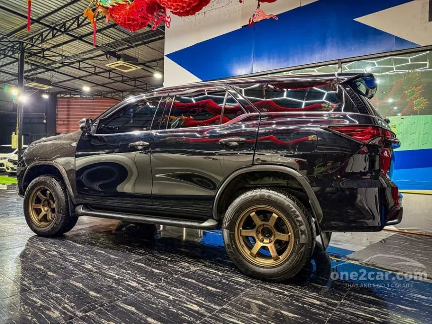 2019 Toyota FORTUNER V SUV