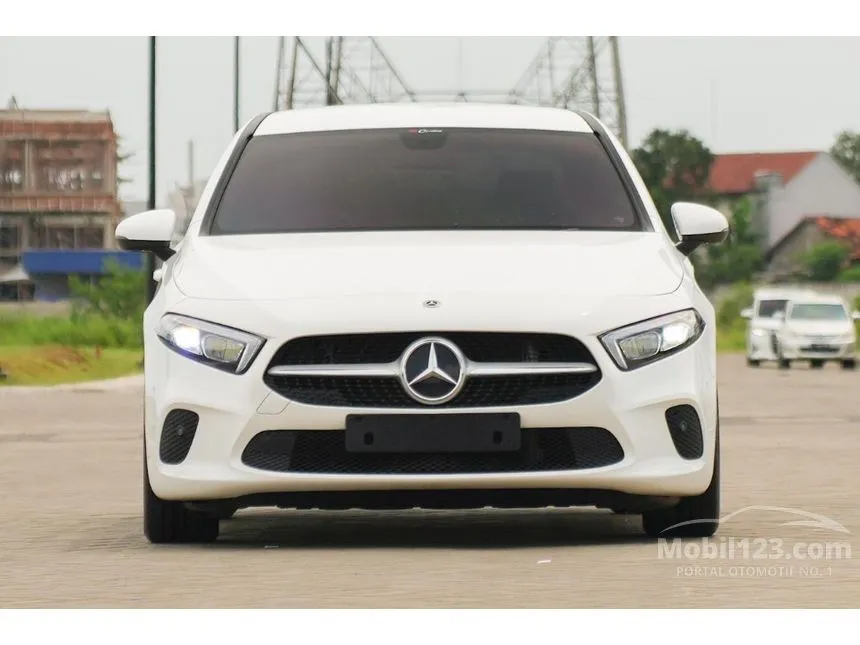 2019 Mercedes-Benz A200 progressive line Sedan