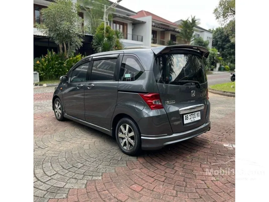 2010 Honda Freed Power Sliding Door MPV
