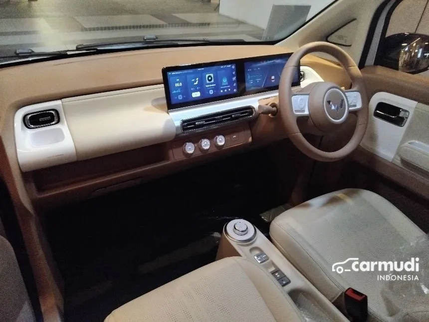 2025 Wuling Air EV Pro 300KM Hatchback