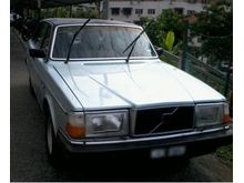1984 Volvo 240GL 2.4(M) Sedan