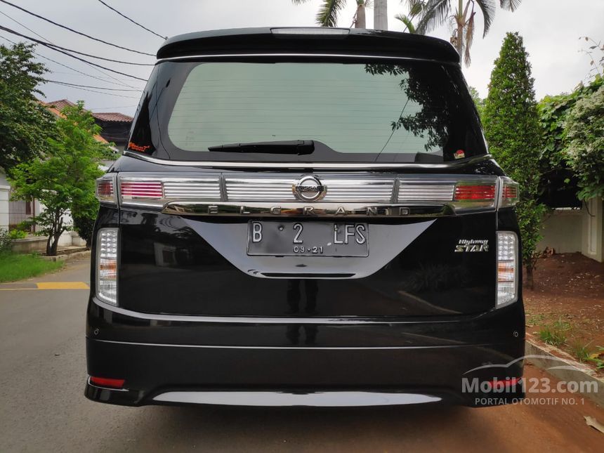 Nissan elgrand 2016