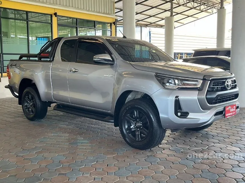 2020 Toyota Hilux Revo Mid Pickup