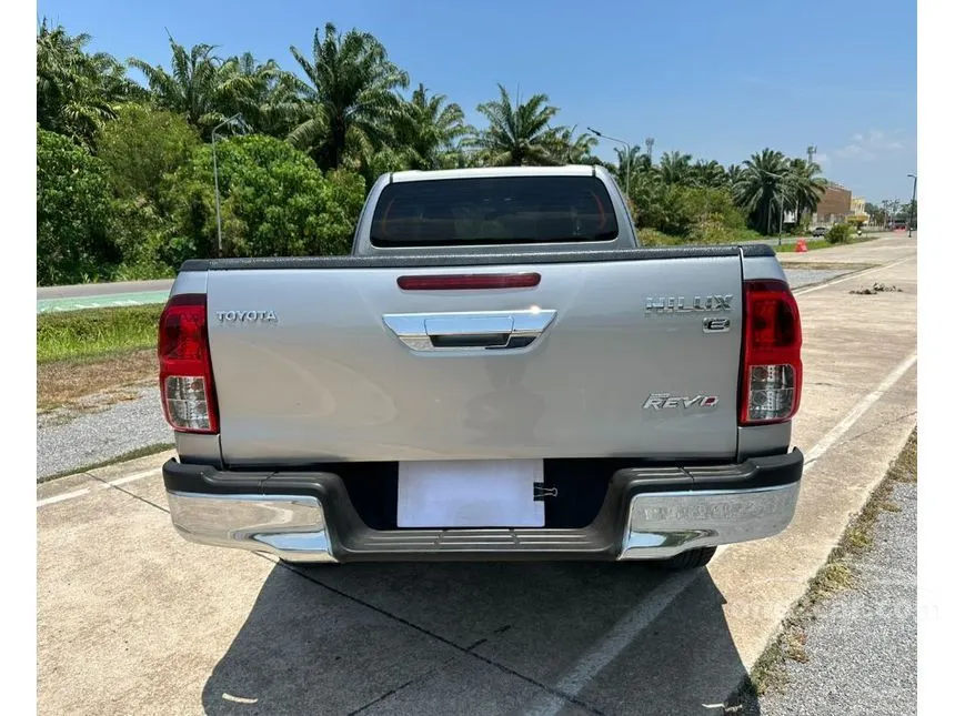 2019 Toyota HILUX REVO E Prerunner Smart Cab Pickup