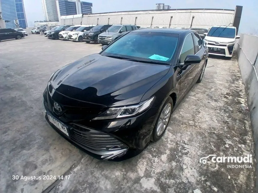 2021 Toyota Camry V Sedan