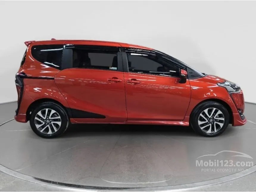 2016 Toyota Sienta Q MPV
