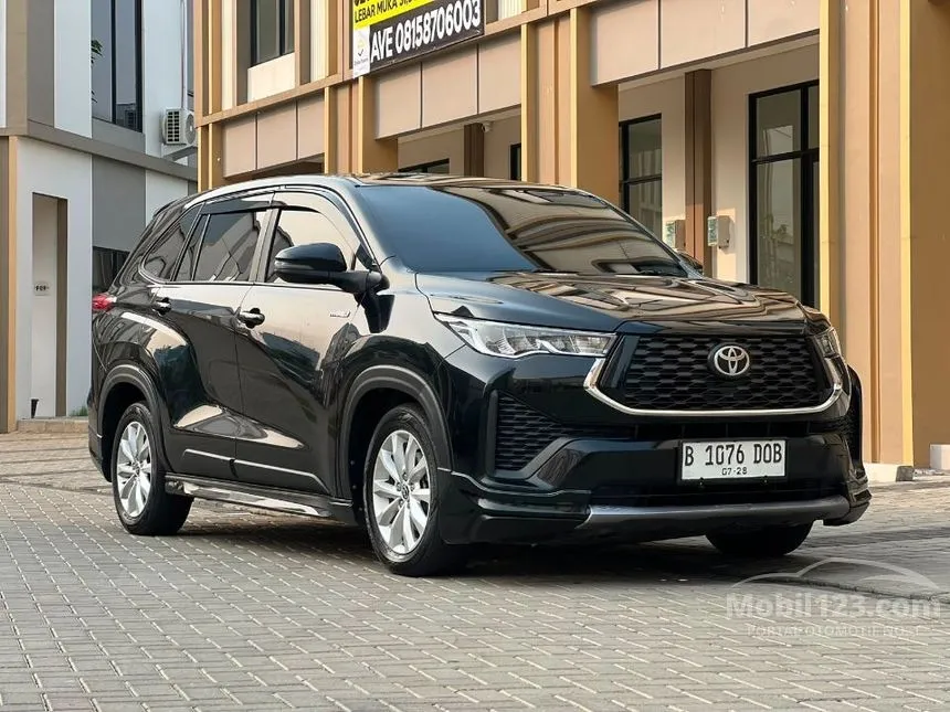 2023 Toyota Kijang Innova Zenix V HV (Premium Color) MPV