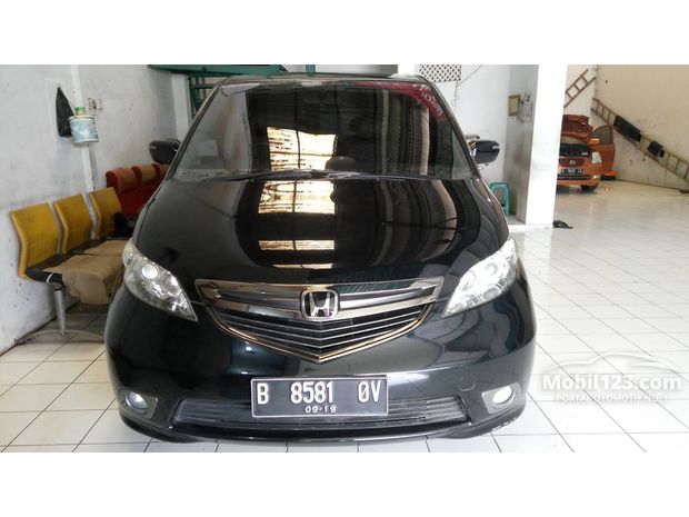  Honda  Elysion  Mobil  Bekas  Baru dijual di Indonesia 