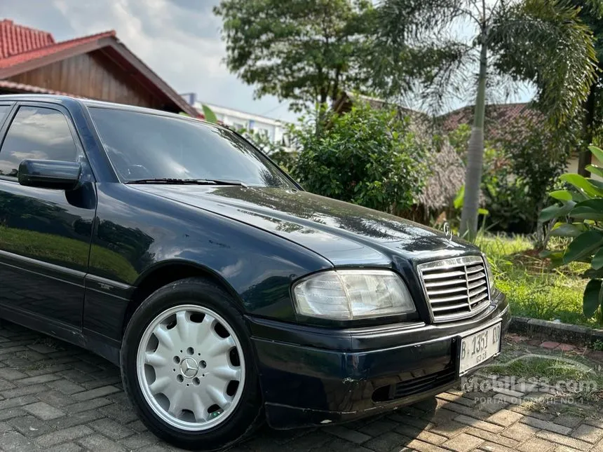 1998 Mercedes-Benz C180 Classic Sedan
