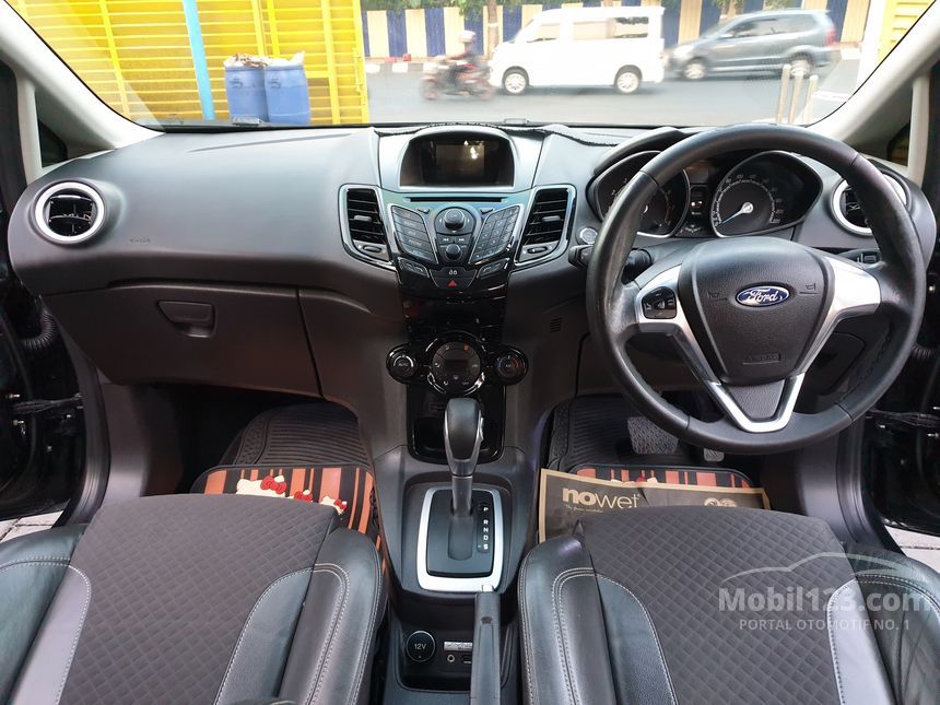  Jual  Mobil  Ford  Fiesta  2021 Sport 1 5 di Jawa  Tengah  