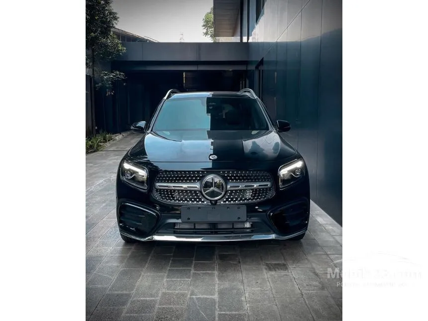 2025 Mercedes-Benz GLB200 Progressive Line SUV
