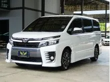 2016 Toyota VOXY 2.0 (ปี 14-17) ZS Van