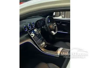 2024 Mercedes-Benz C300 2.0 AMG Line Sedan