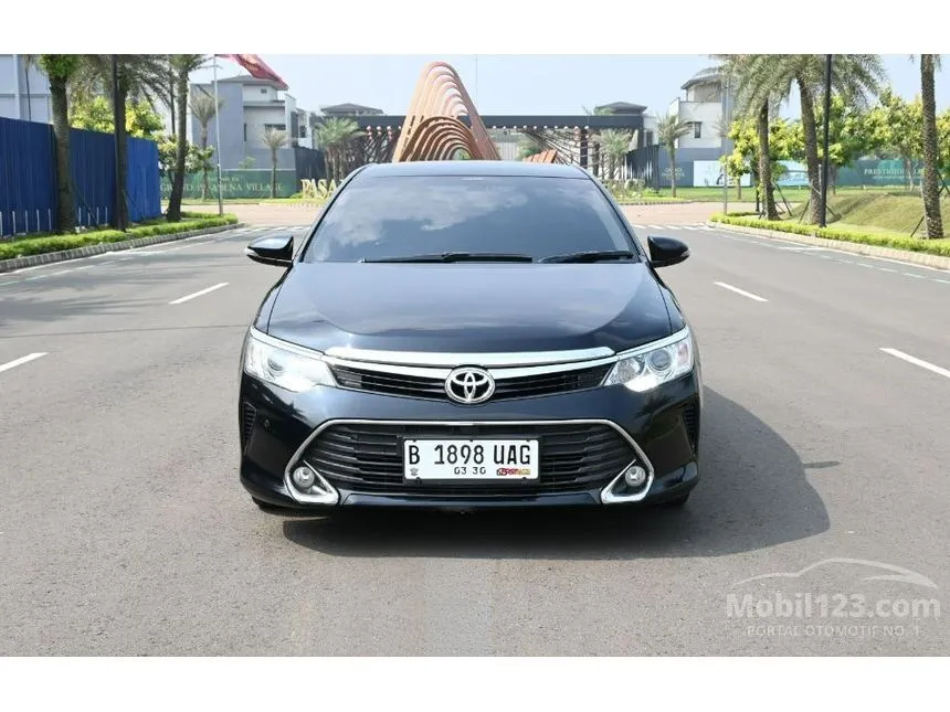 2018 Toyota Camry V Sedan