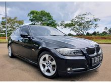 2012 BMW 320i 2.0 Executive Edition Sedan