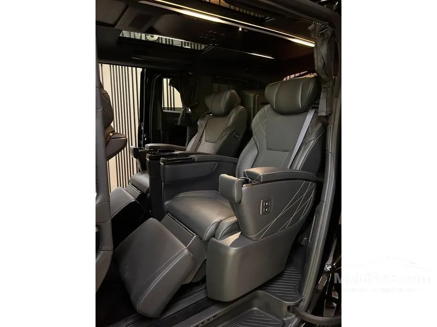 2024 Toyota Alphard HEV Modelista MPV
