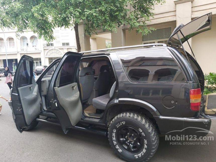 Jual Mobil Opel Blazer 2000 Montera LN 2 2 di Jawa Barat Jual Mobil Opel Blazer 2000 Montera LN 2 2 di Jawa Barat