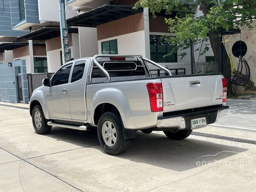 2014 Isuzu D-MAX Hi-Lander Z Space Cab Pickup