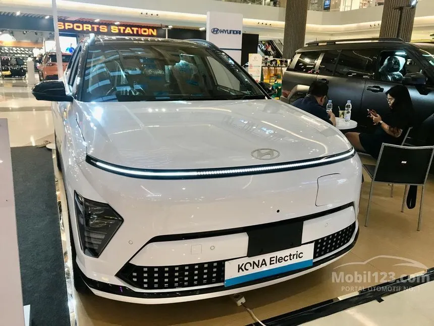 Jual Mobil Hyundai Kona 2024 Electric Long Range Signature di DKI Jakarta Automatic Wagon Putih Rp 570.200.000