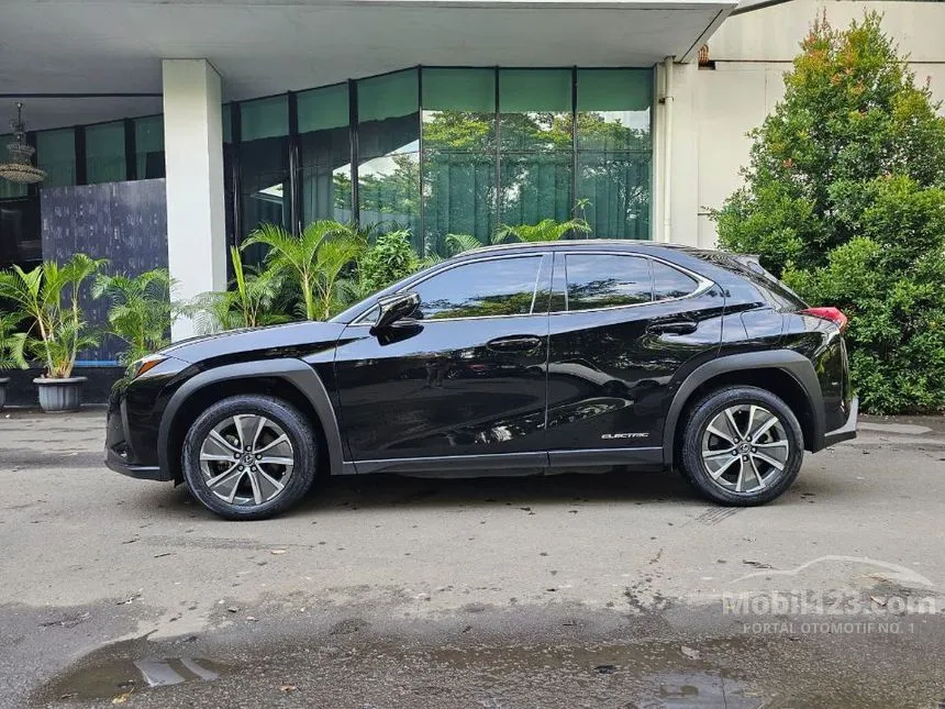 2021 Lexus UX 300e SUV
