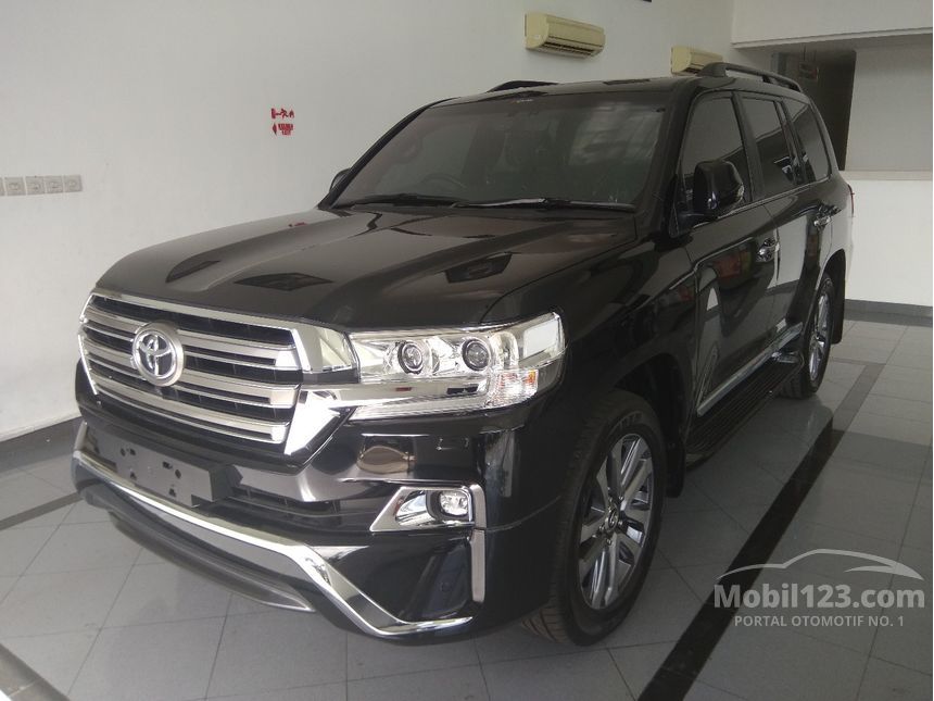 Jual Mobil  Toyota  Hiace  2019 Luxury  2 5 di DKI Jakarta 