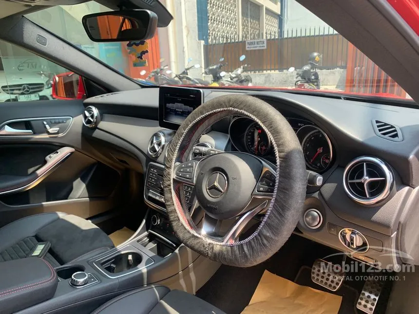 2019 Mercedes-Benz GLA200 AMG SUV