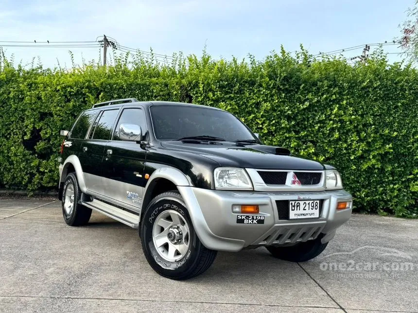 2003 Mitsubishi Strada G-Wagon GLS Wagon