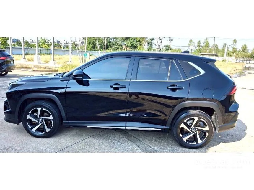 2024 Toyota Yaris Cross HEV Premium Luxury SUV