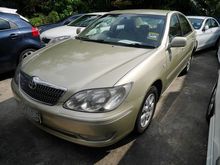 2004 Toyota Camry 2.0 E Sedan -- WELL MAINTAINED --