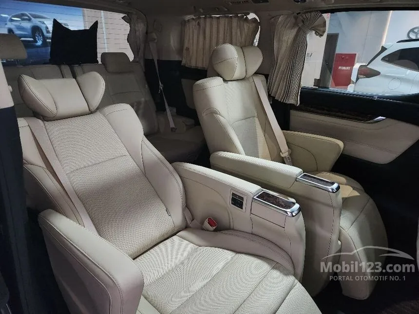 2022 Toyota Alphard G Van Wagon