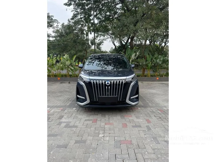 2025 Denza D9 Advanced MPV