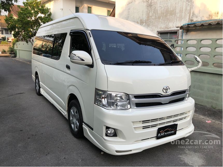 Тойота hiace 2013