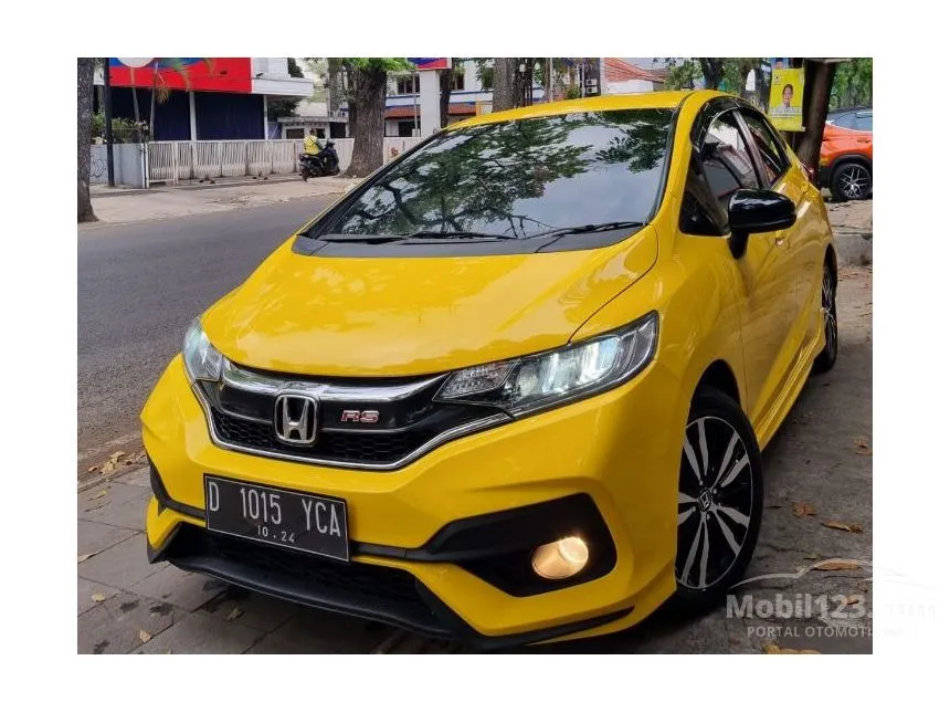Jual Mobil Honda Jazz 2019 RS 1.5 di Jawa Barat Automatic Hatchback Kuning Rp 248.000.000