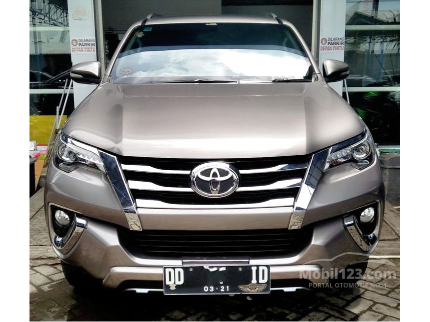 Jual Mobil  Toyota Fortuner  2021 VRZ 2 4 di Sulawesi  